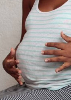 Nacen menos niños en Cartagena: caen los nacimientos un 18% en 2024 