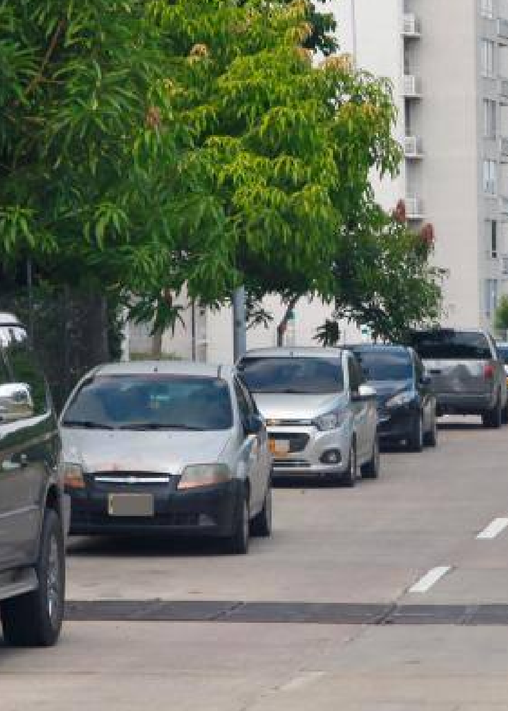 Mal parqueo en Cartagena: planificación urbana, control y movilidad